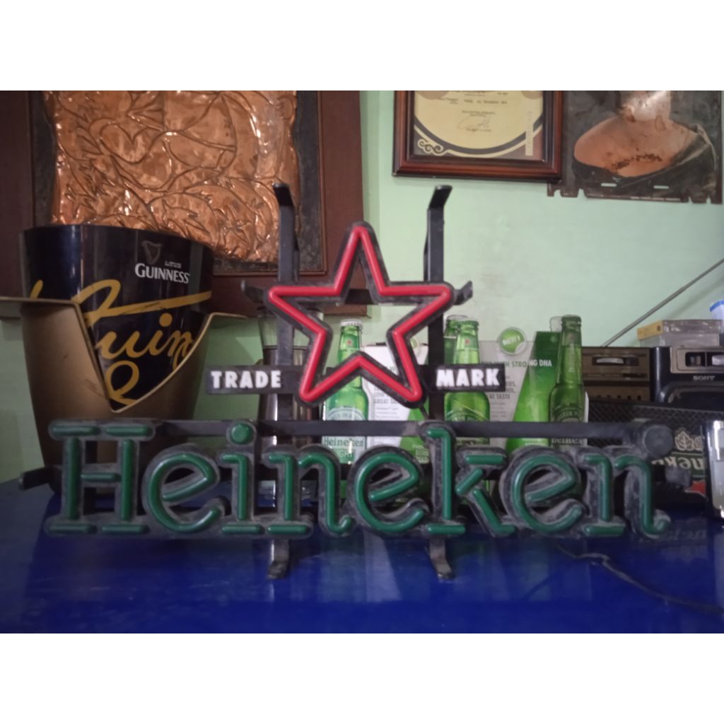 HEINEKEN
