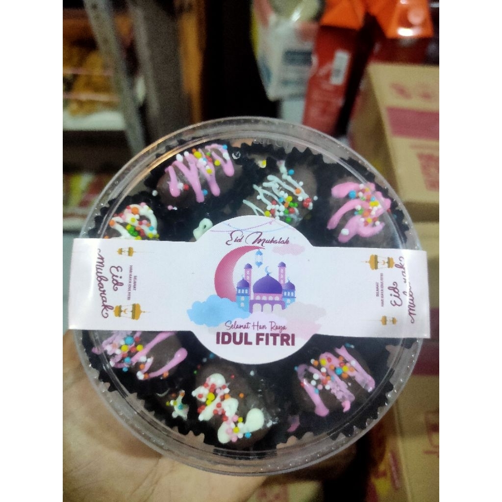 kurma cokelat toples