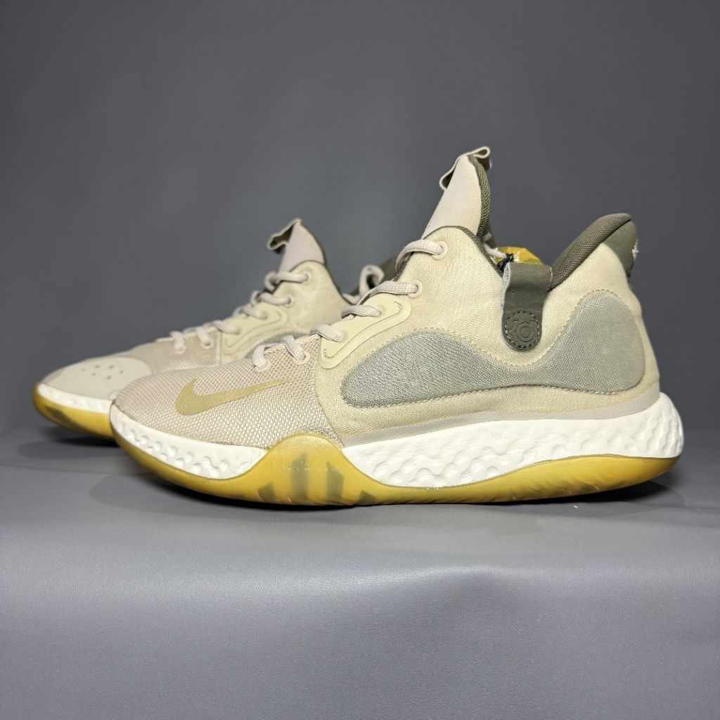 sepatu voli basket second nike kd size 42,5