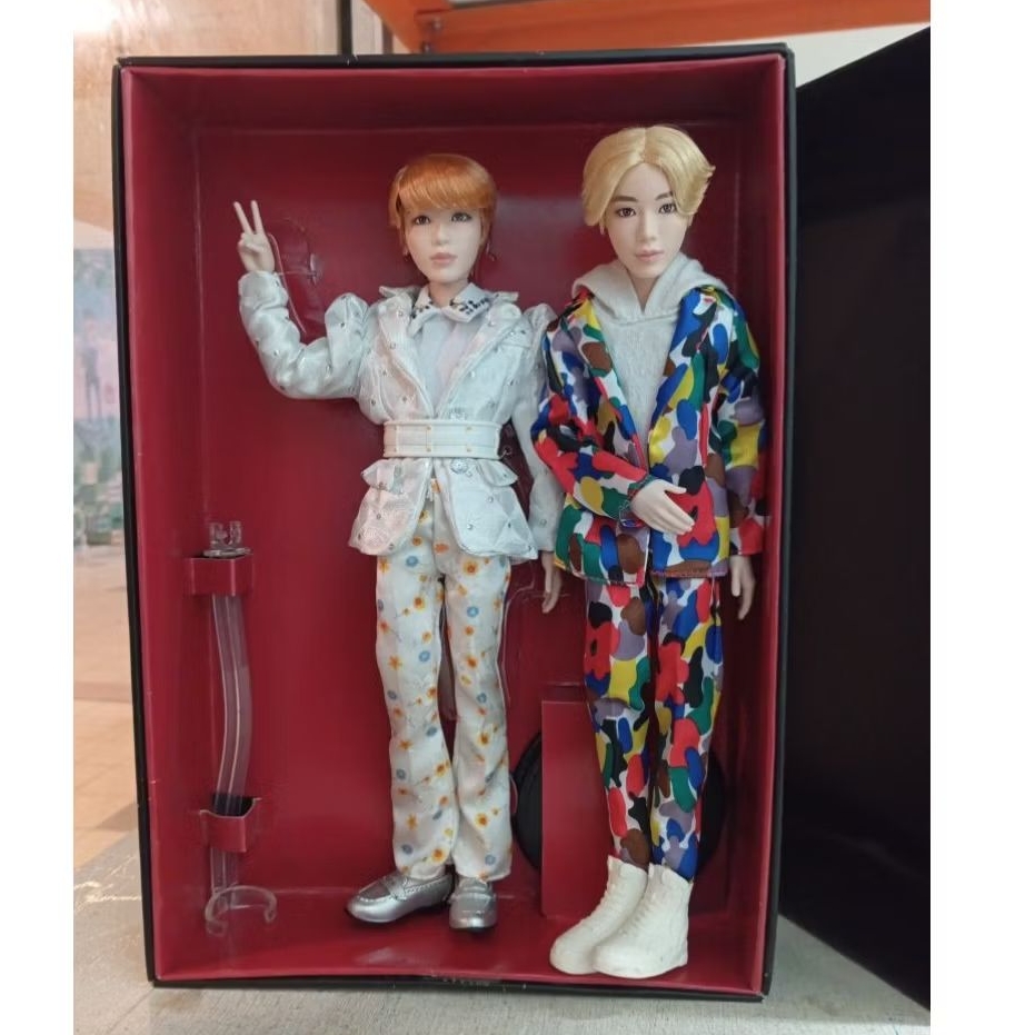 OFFICIAL FIGURE JIN BTS IDOL SET