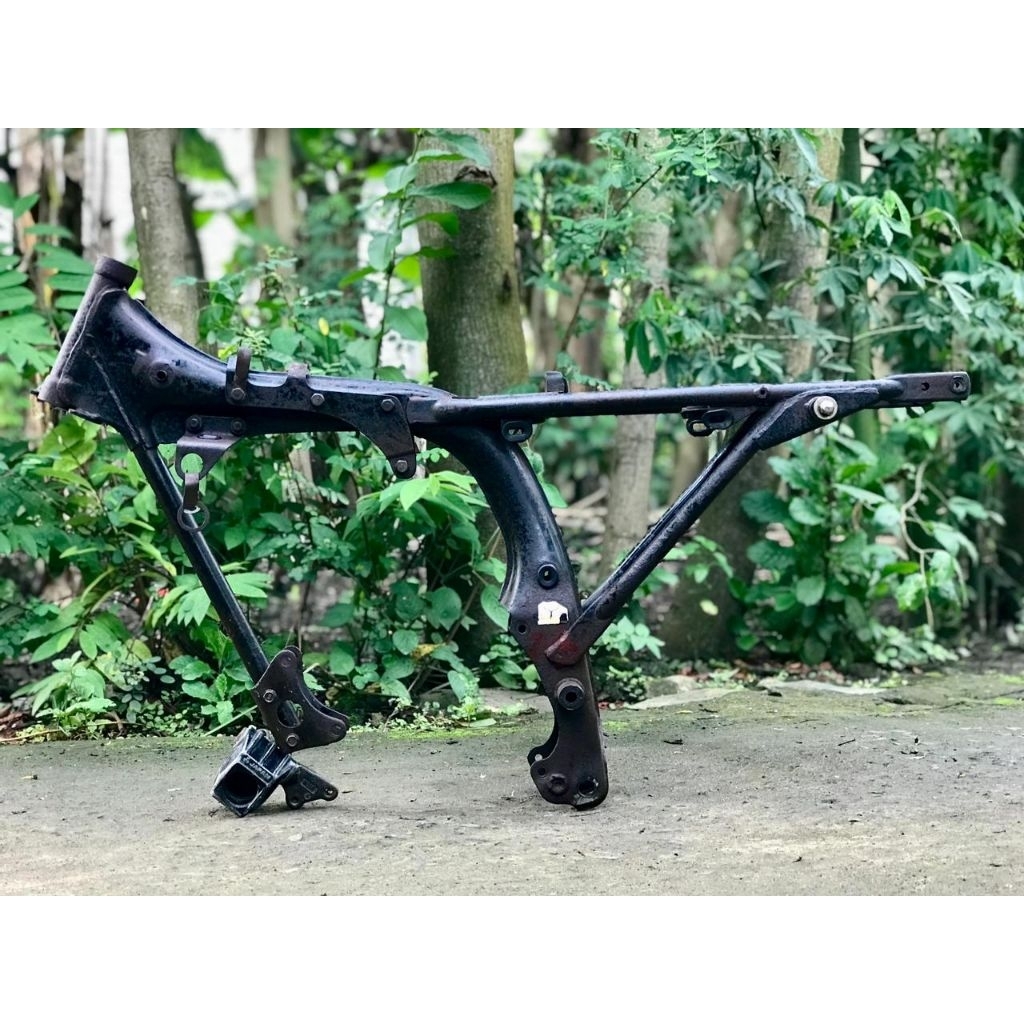 RANGKA CG125 ORIGINAL MULUS DAN UTUH RANGKA CG110 ORIGINAL