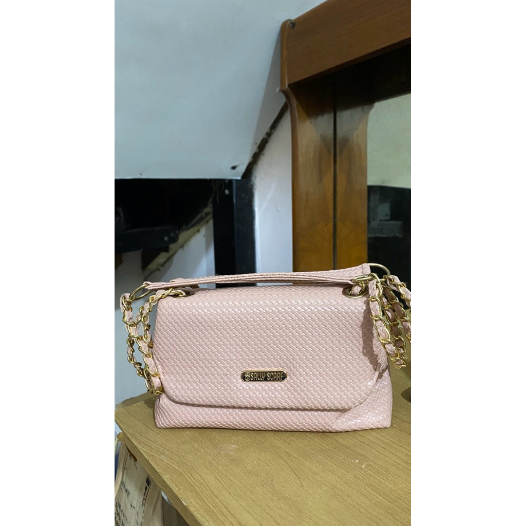 Slingbag Sally Scarf