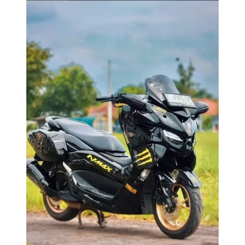 Fullset fullbodi model moge predator plus side box untuk nmax old dan nmax new