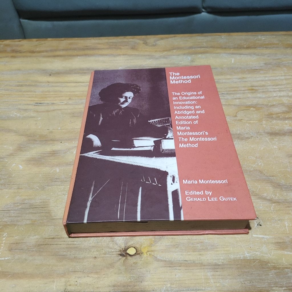Buku The Montessori Method