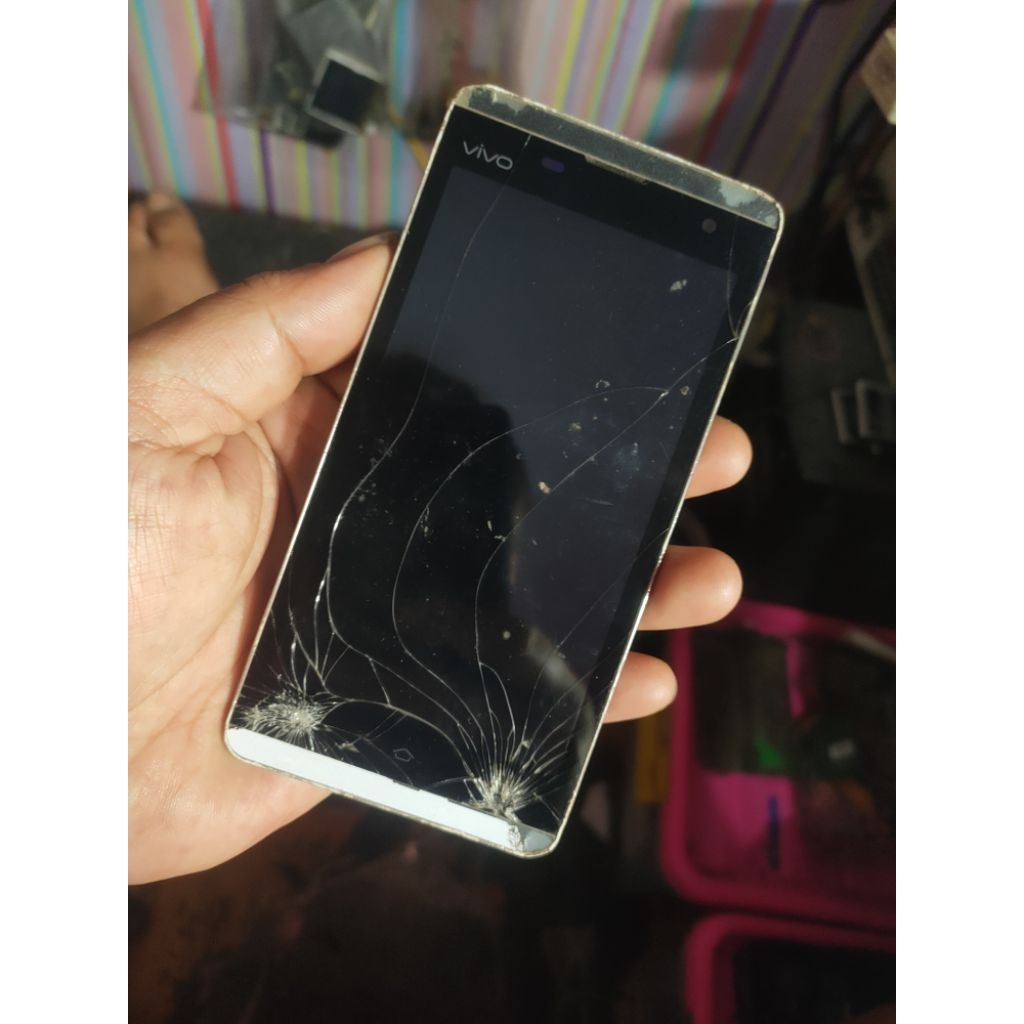 lcd vivo y28 retak sentuh normal