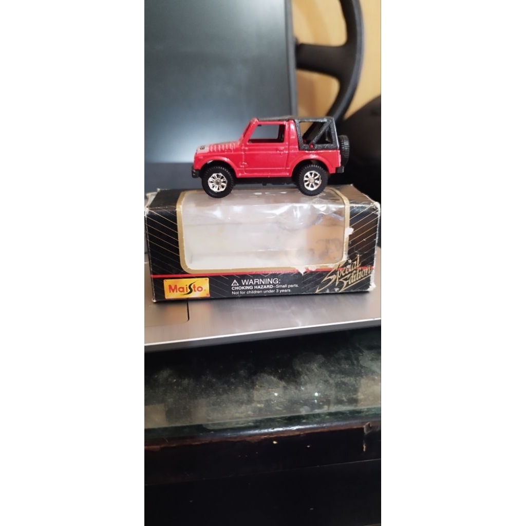 Suzuki Jimny Samurai skala 64 diecast