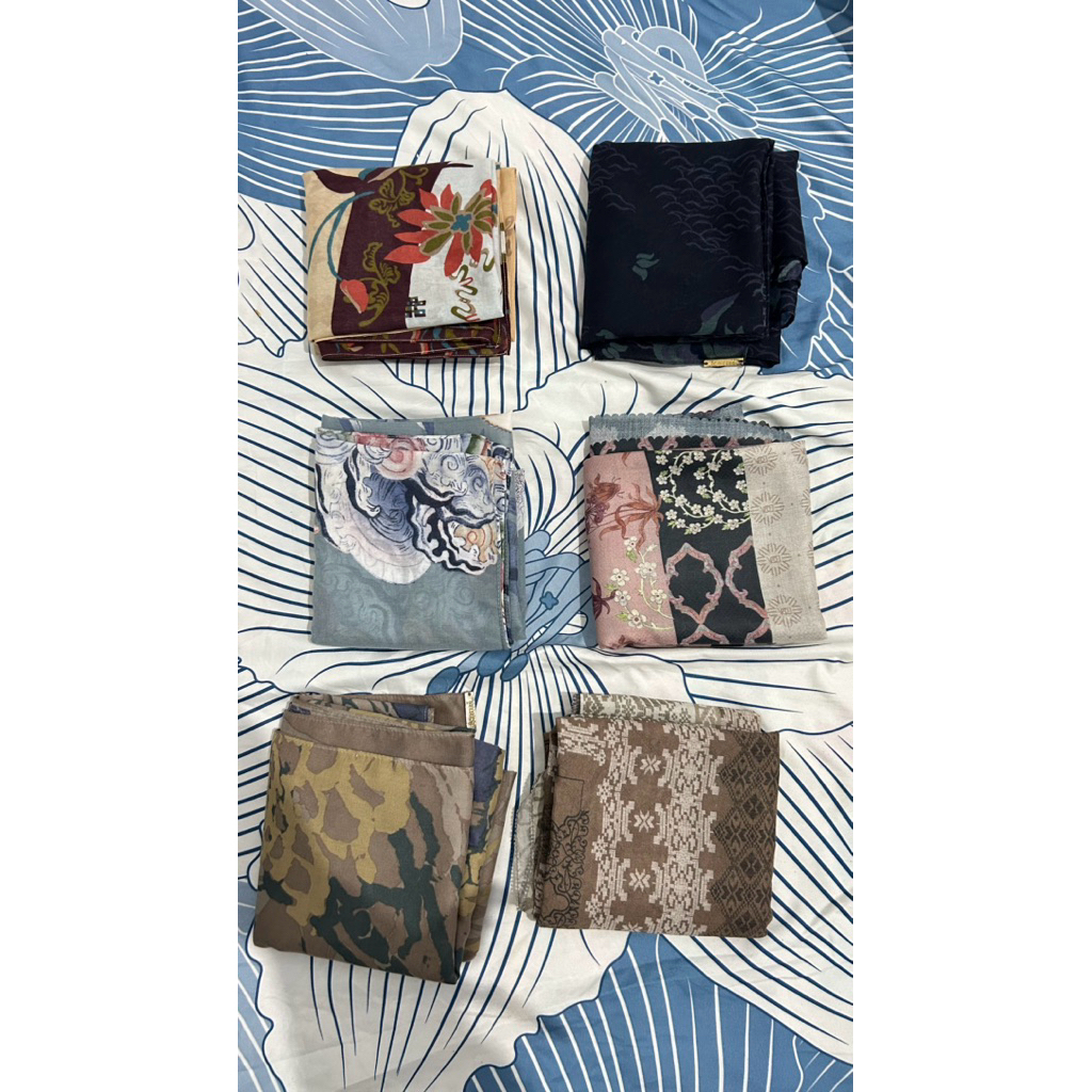 Preloved Kami idea scarf