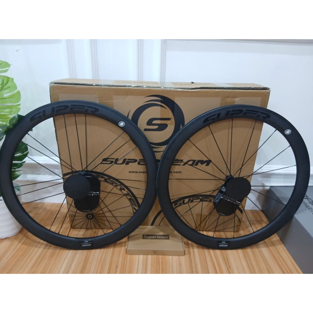 WHEELSET ROADBIKE SUPERTEAM 50MM RIMBRAKE CARBON BARU SPOKES MODEL CAMPY