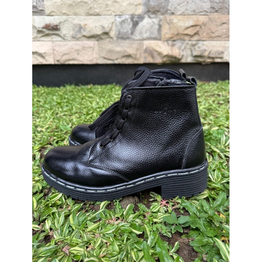 Sepatu Boots Hitam Kulit Asli UMGHY