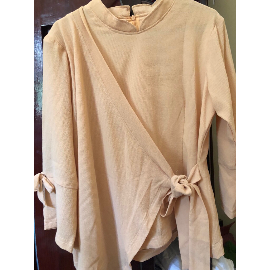 preloved blouse baby yellow