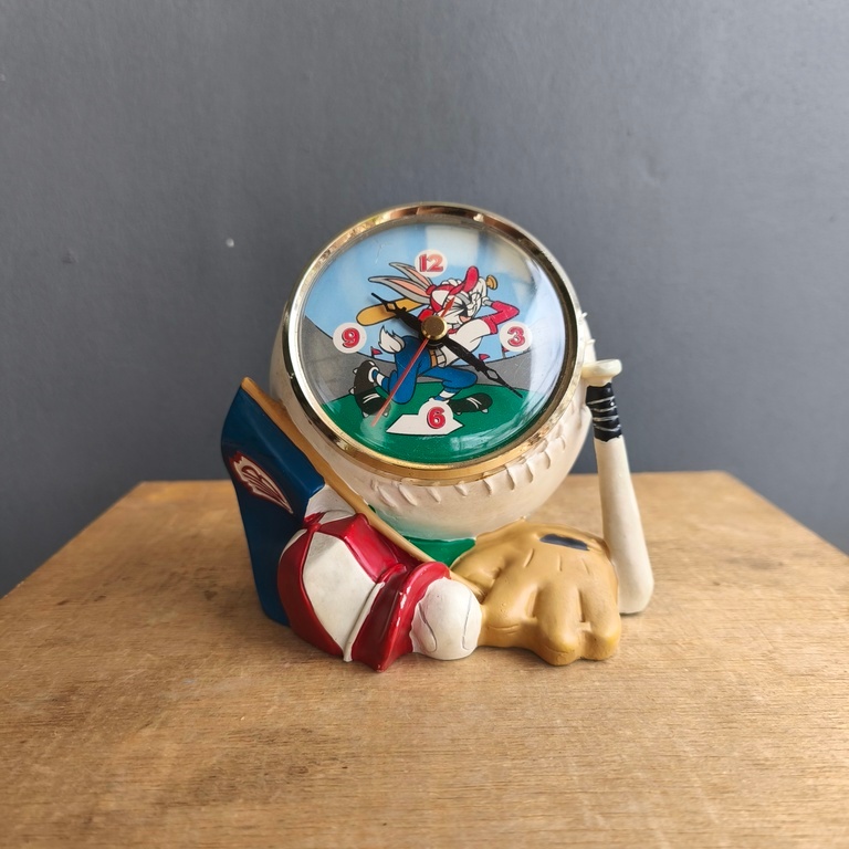 Watch Jam Meja Jam Vintage Jam Second Jam Murah Jam Meja Jam Meja Unik Jam Warner Bros Bugs Bunny