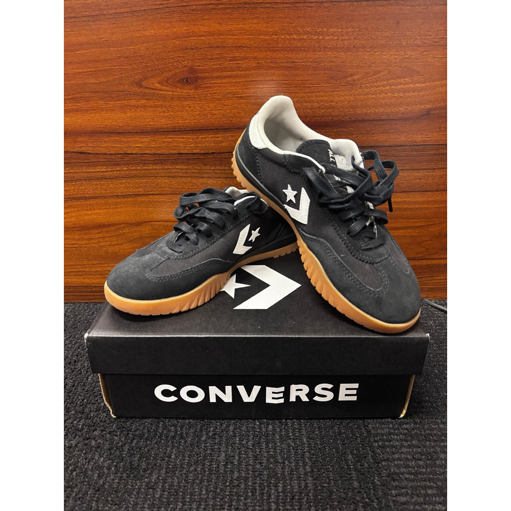 Preloved convers run star triner