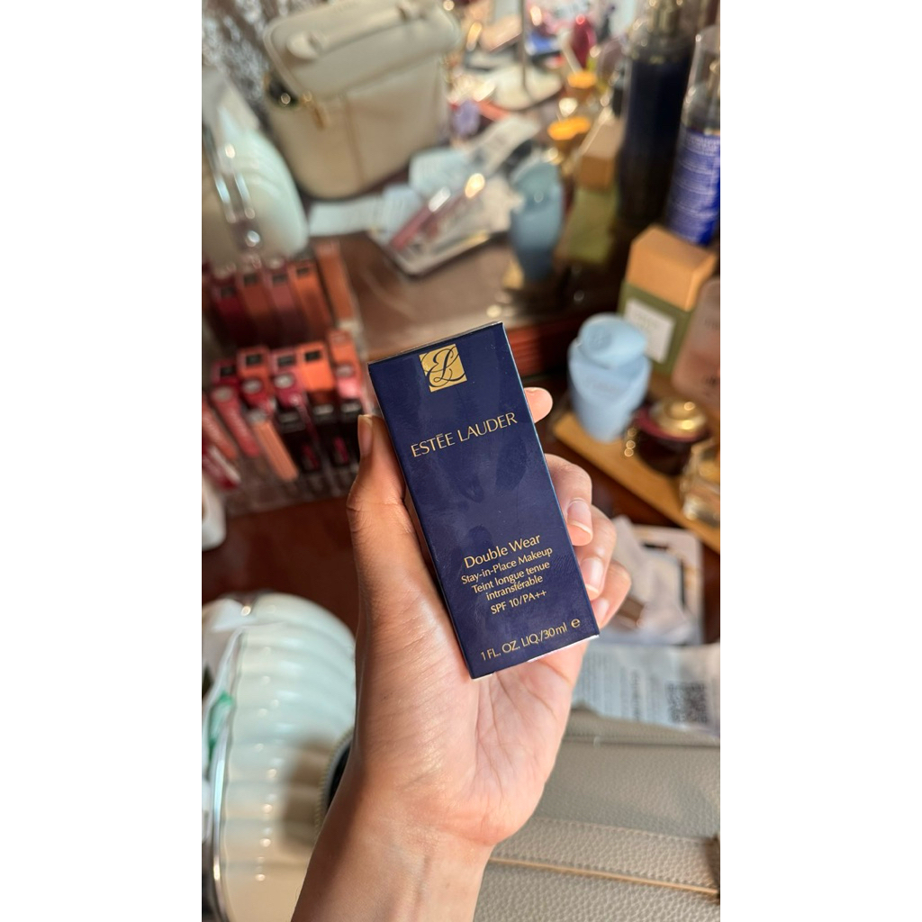 Estee Lauder Foundation