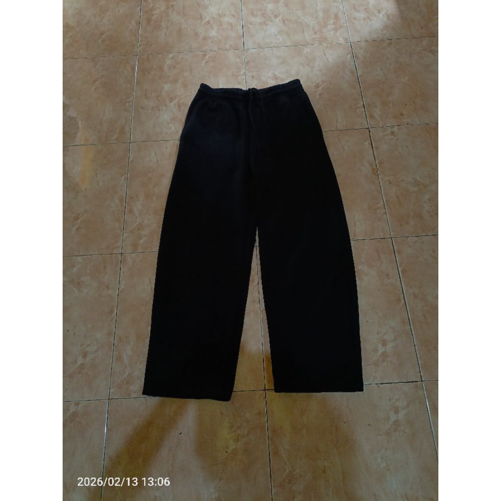 Uniqlo C Wide Sweatpants