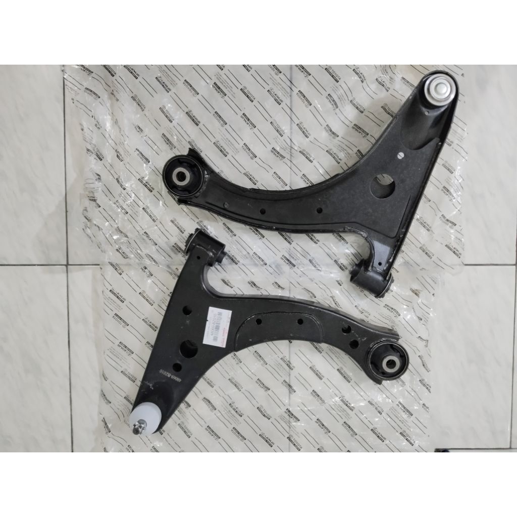 Lower Arm Sayap Arem Avanza Xenia Old Original Toyota
