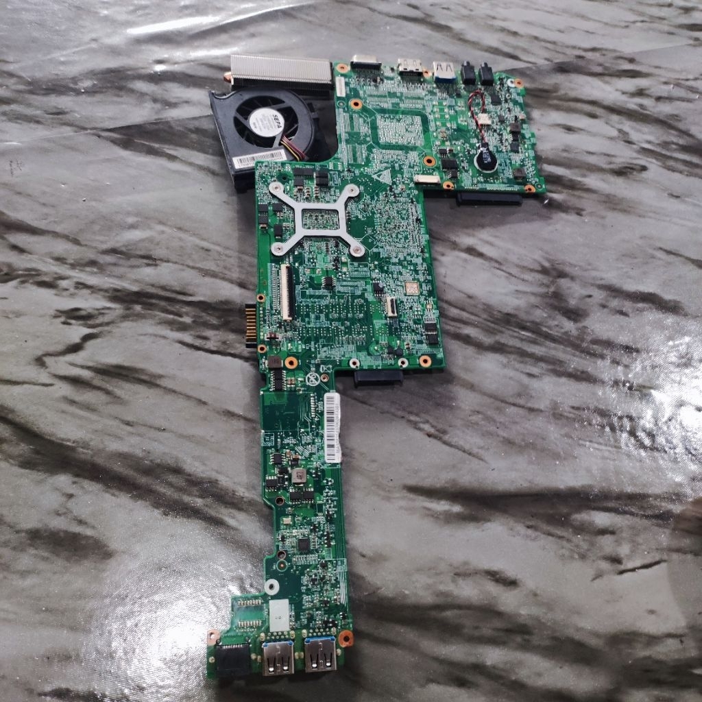 motherboard Mainboard Mobo normal laptop Toshiba P845