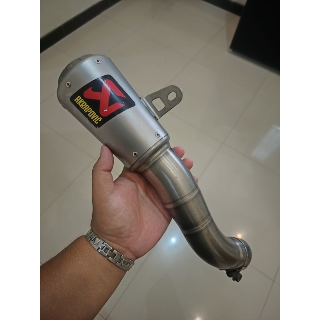 Akrapovic Slovenia GP style original slip on R25 MT25
