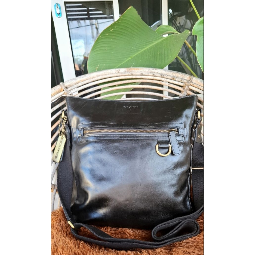 tas sling coach preloved
