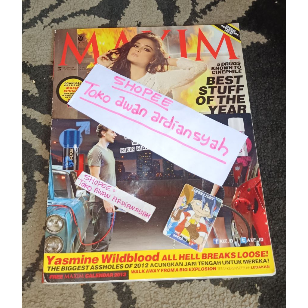 majalah maxim yasmine wildblood (cover depan bawah ada sedikit bekas tempelan, liat semua foto)