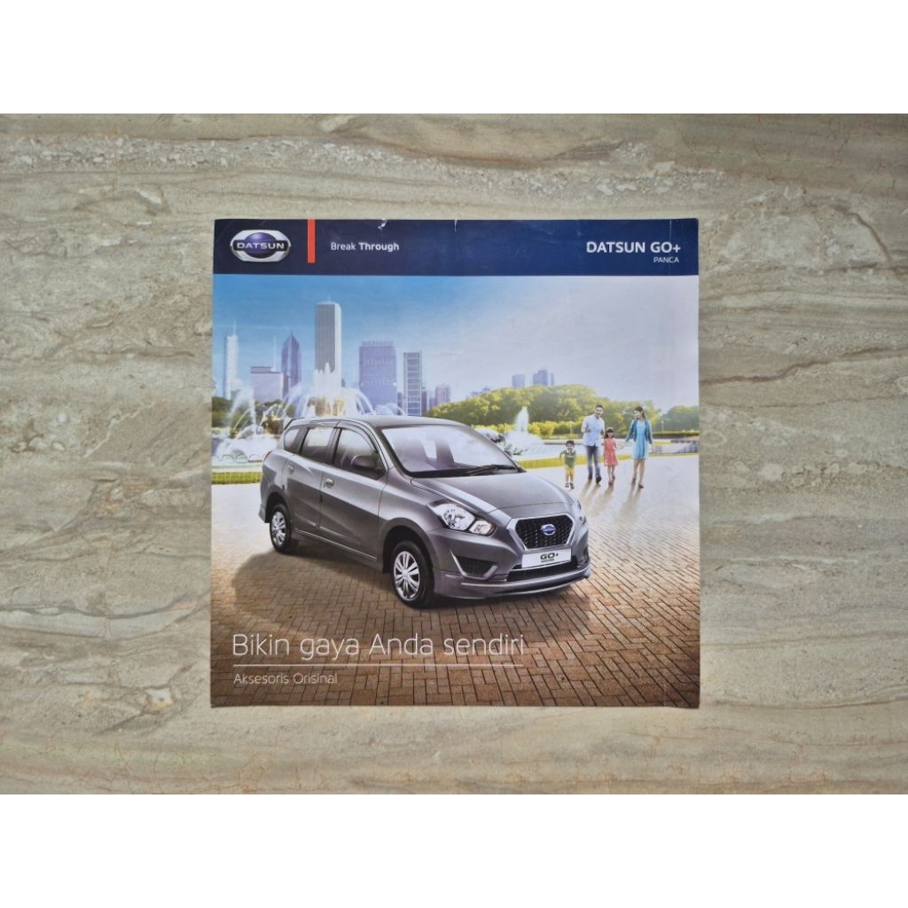 brosur katalog mobil datsun go+ panca aksesoris 2015 leaflet