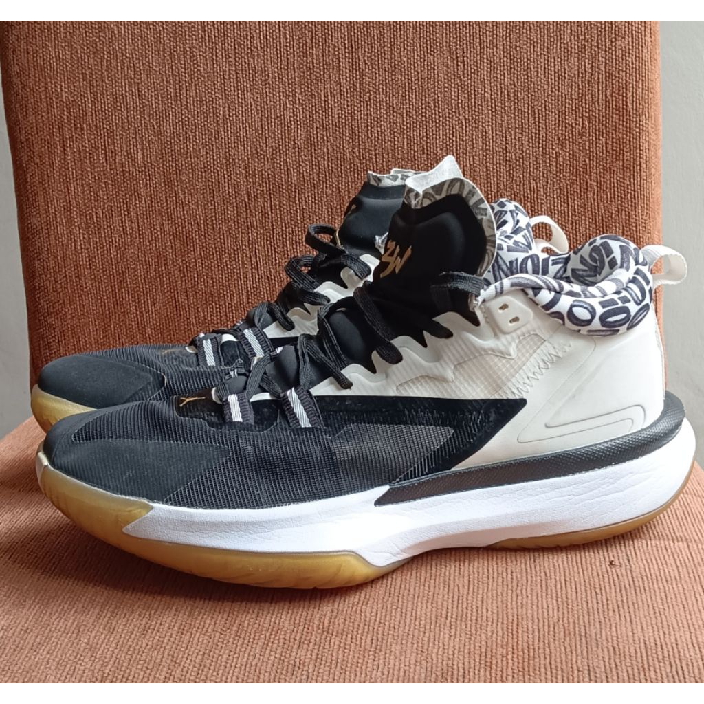 jordan zion 1 size 43