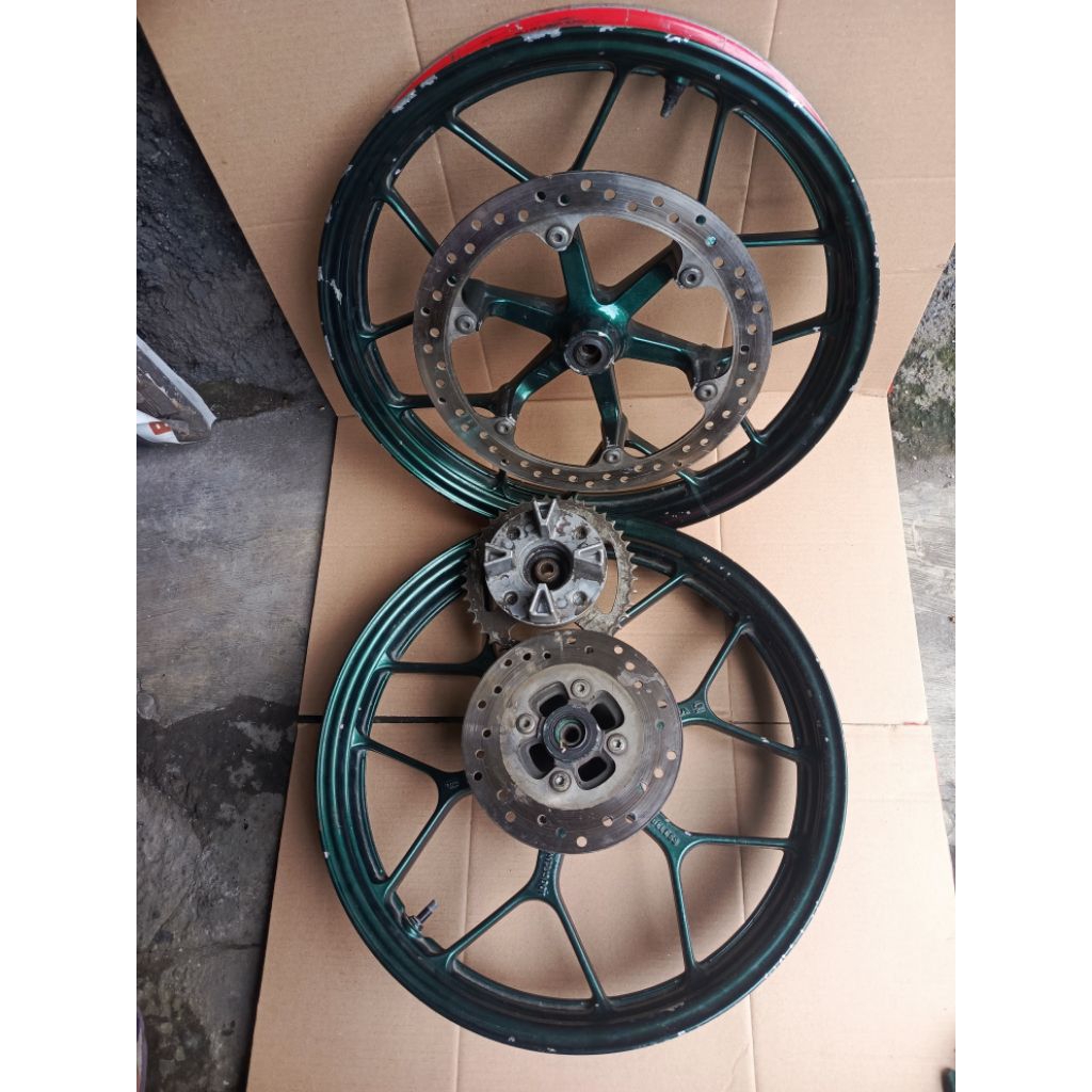 pelek roda depan blakang Honda Sonic satu set bekas original