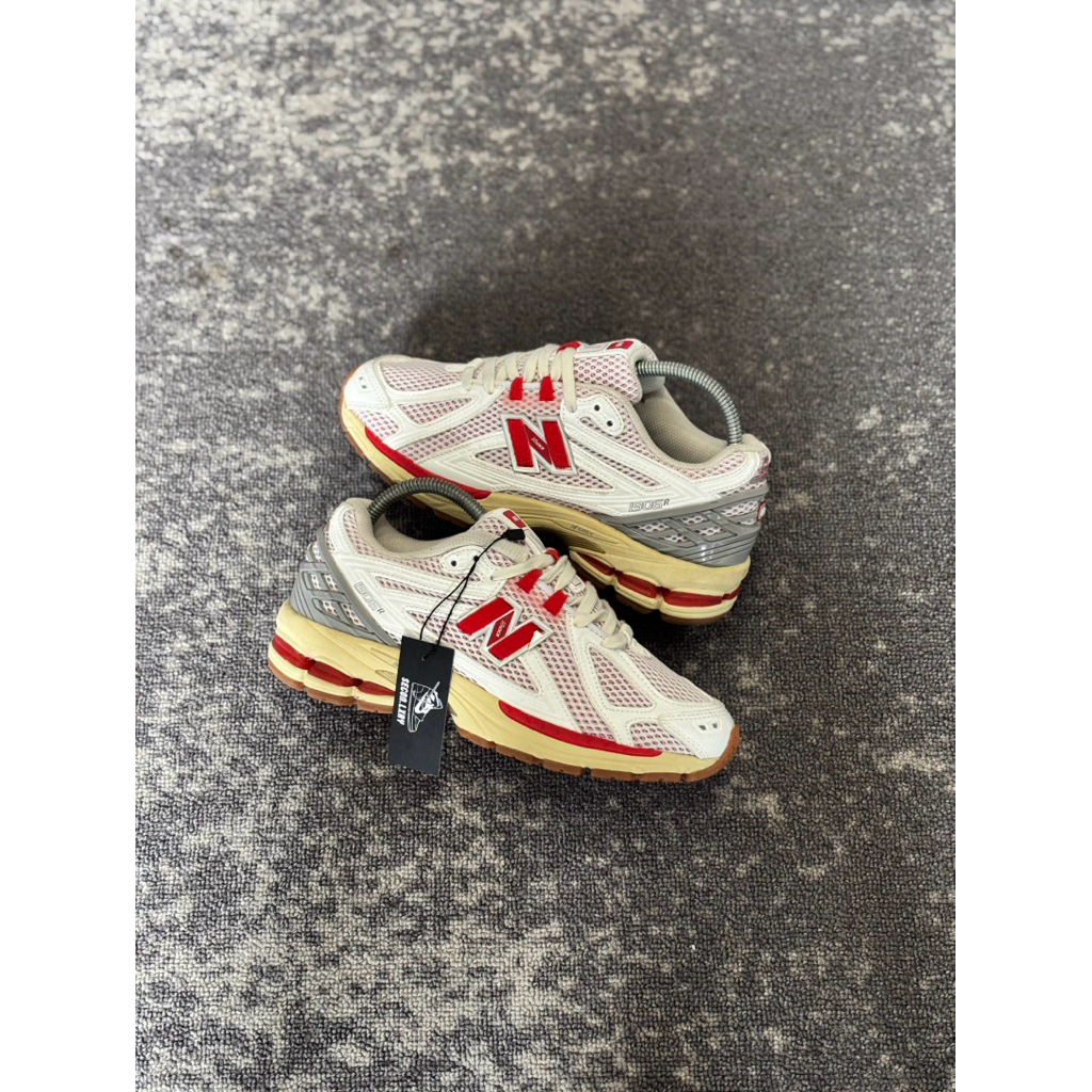 New Balance 1906R