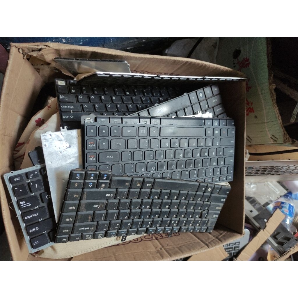 keyboard laptop bekas
