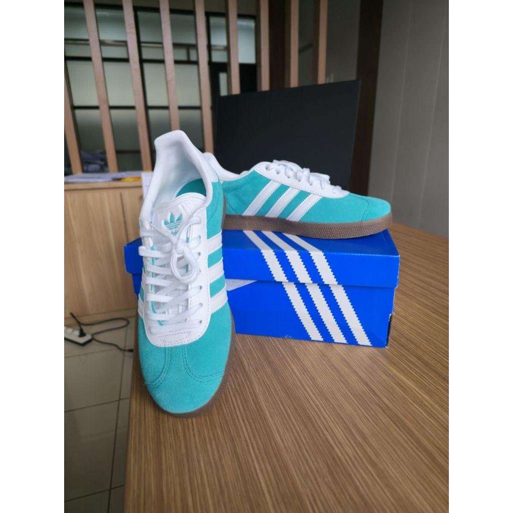 Adidas Gazelle Liverpool FC 100% Original