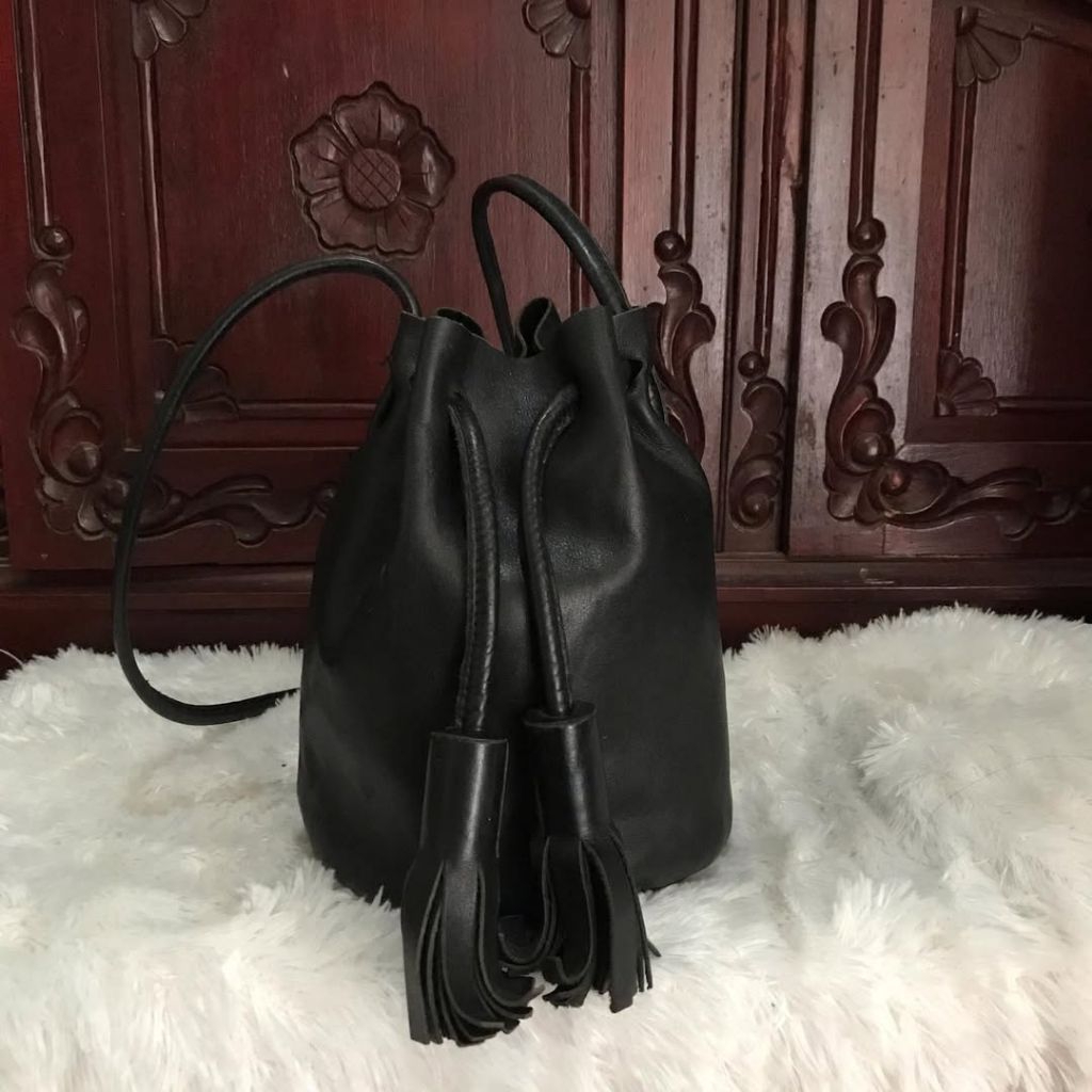 PRELOVED TAS le-junev sling bag bucket kulas