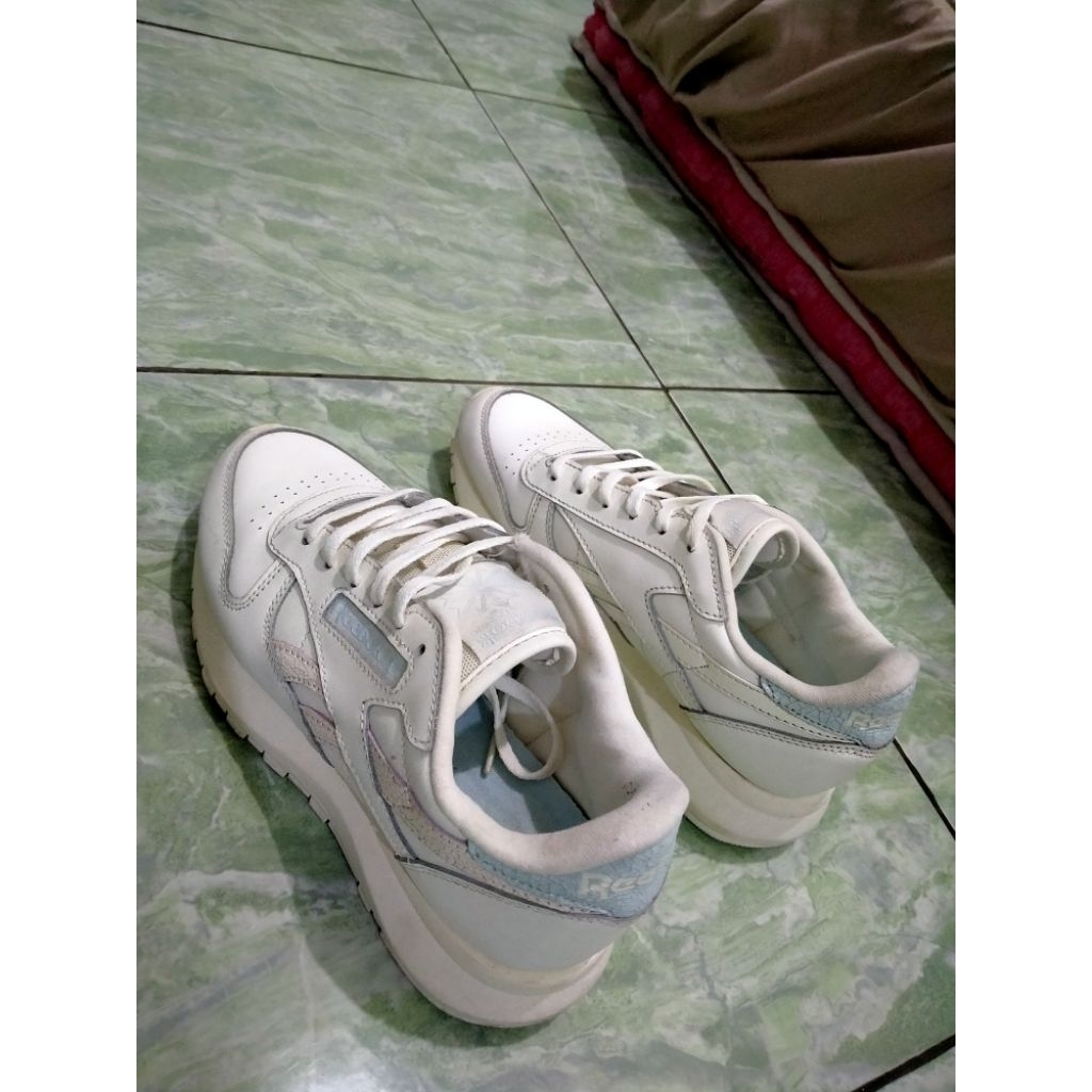 Sepatu Rebook Classic Leather Sp Women Second