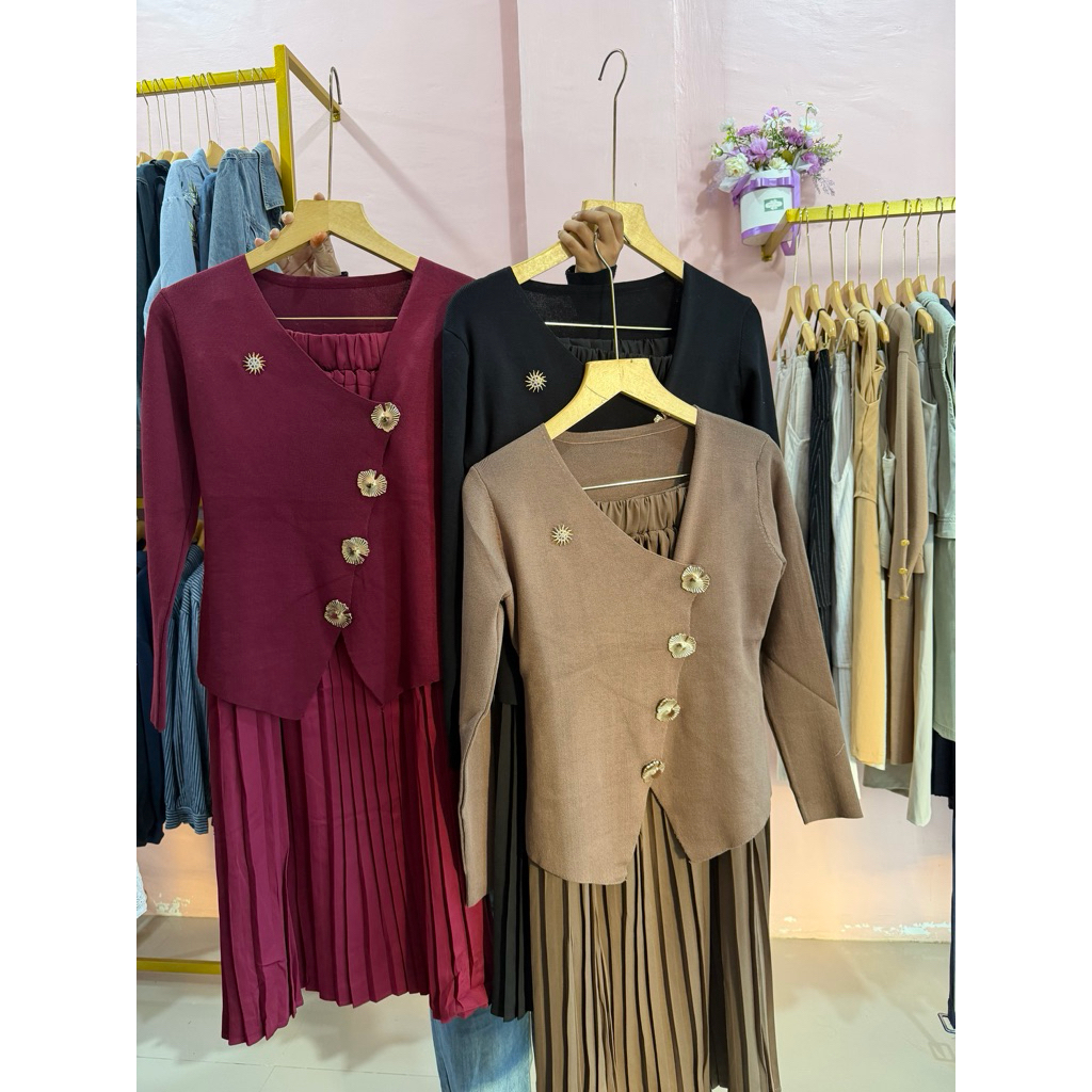 one set rajut rok wanita