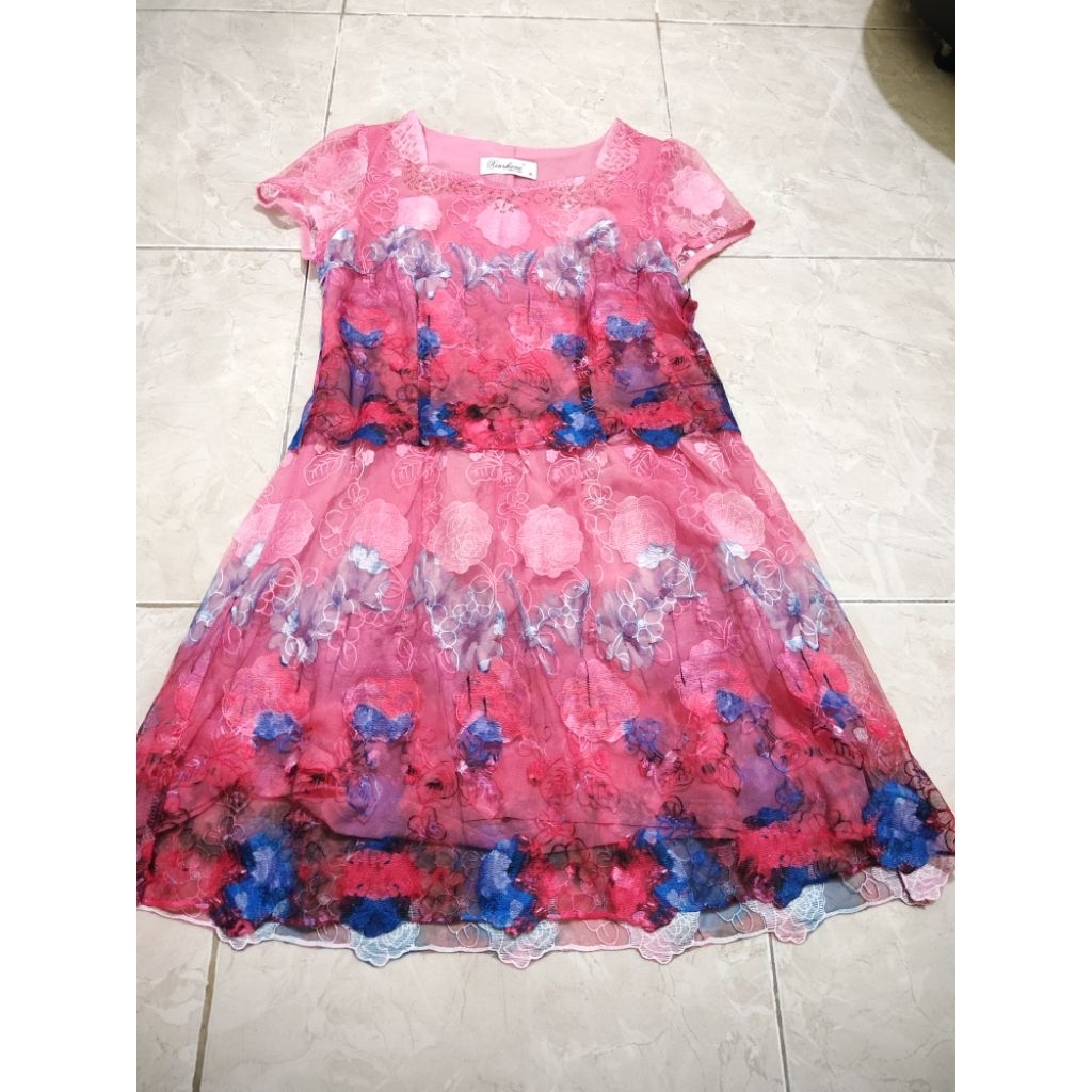 Preloved dress pink motif