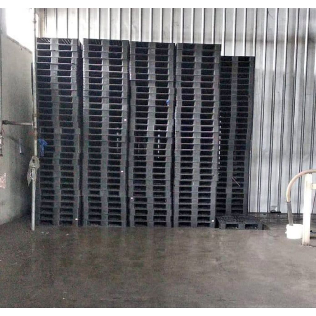 20 PCS PALET PLASTIK SECOND KONDISI 90-95%