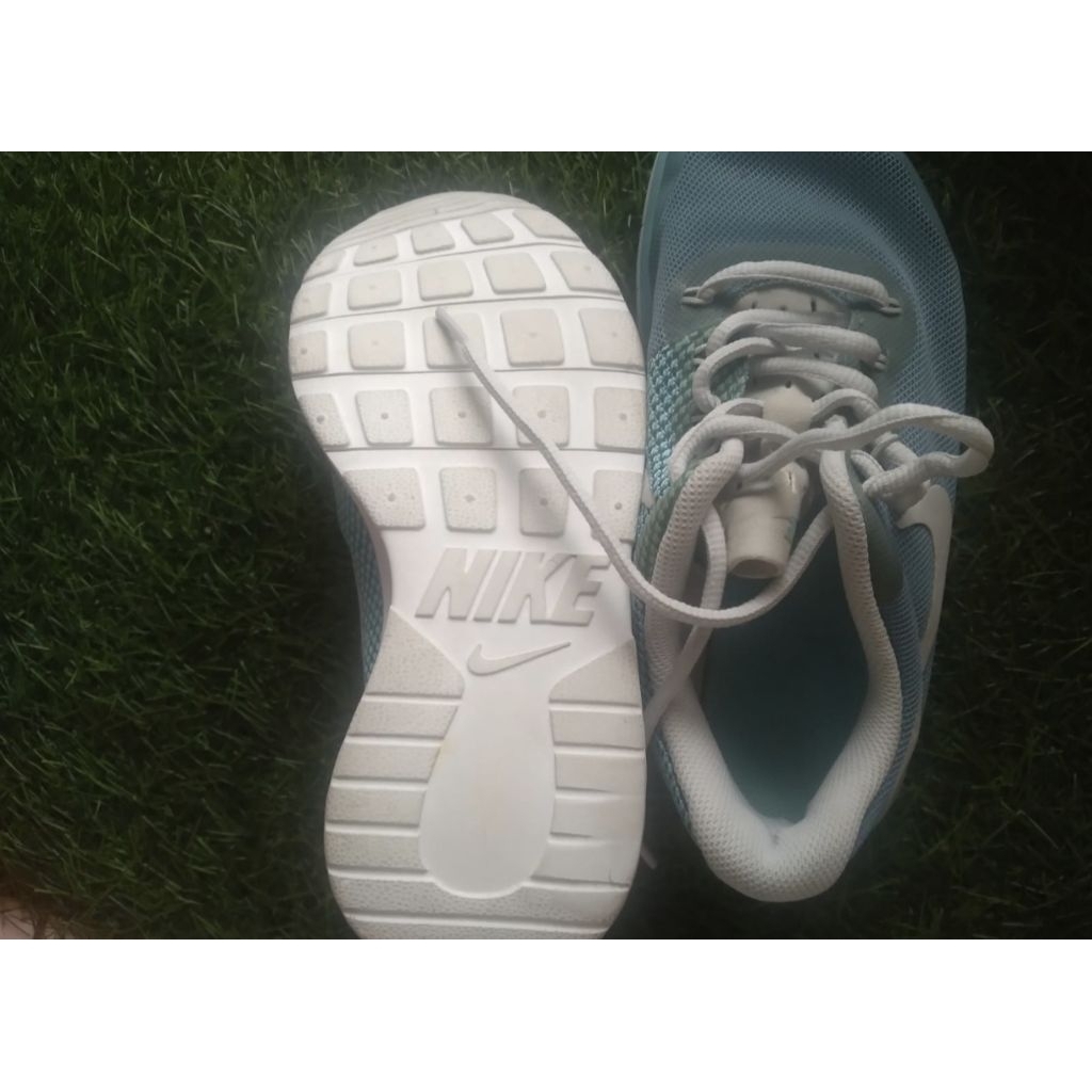 nike tanjun racer bg blue 35.5/ 22.5