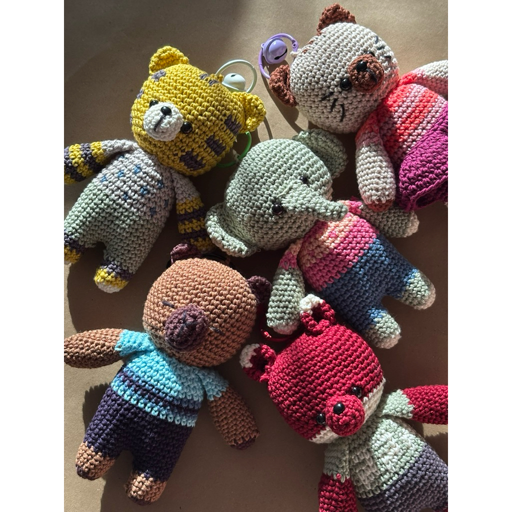 Friends From Autumn Flower Keychain