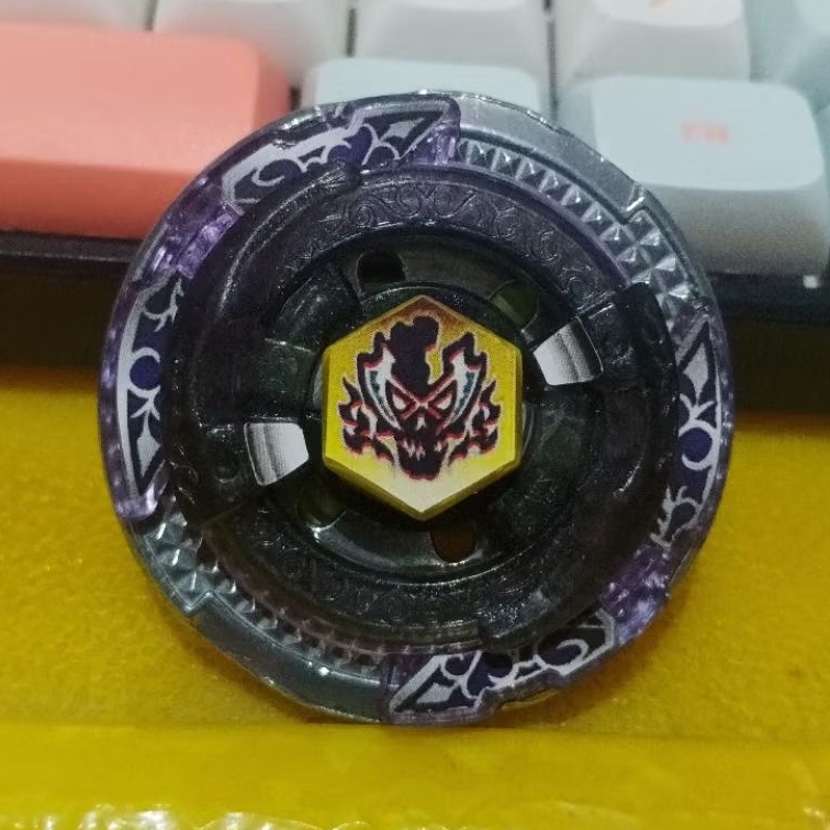 metal fight beyblade 4D (metal fury) scythe kronos original takara tomy