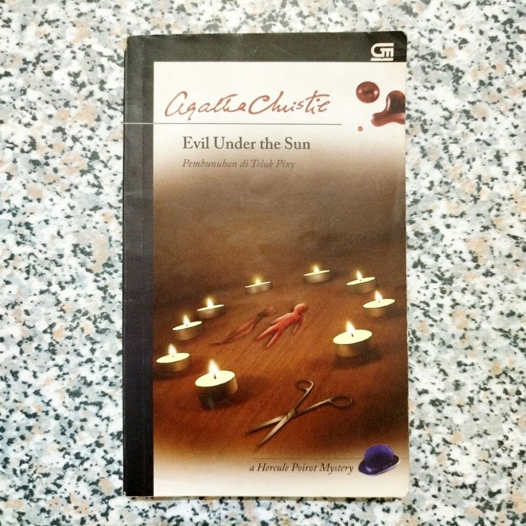 Novel Agatha Christie (Preloved.Original) : Pembunuhan di Teluk Pixy