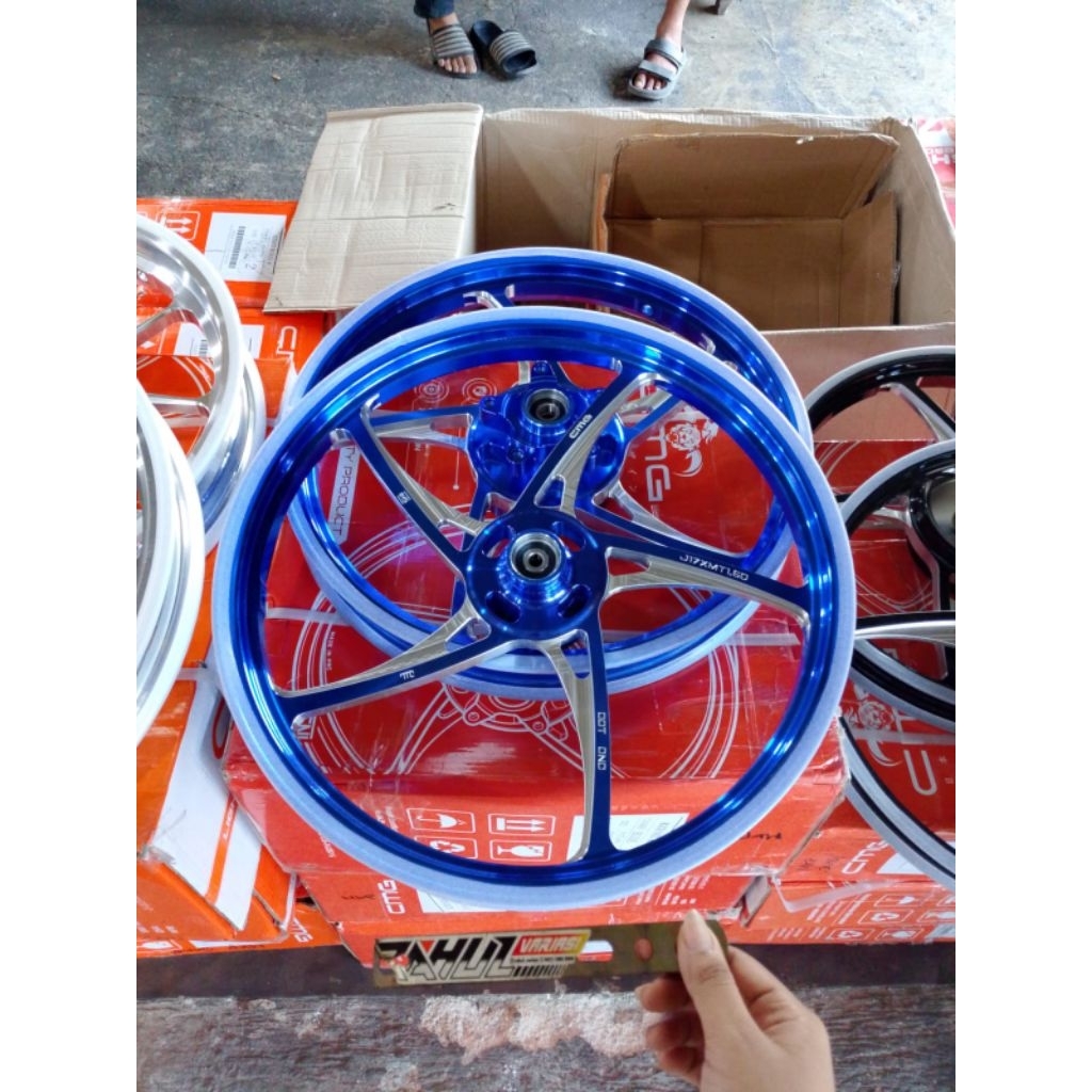 VELG CMG KZR MX KING RING 17 P5