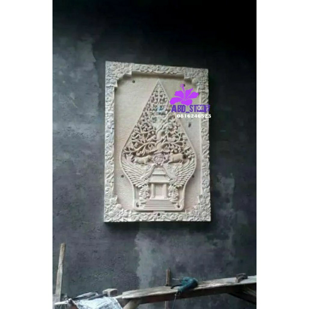 wayang gunungan batu alam batu ukir