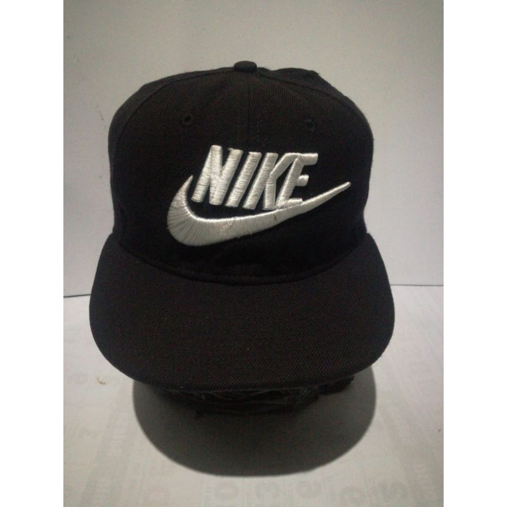 Topi nike big logo warna hitam second