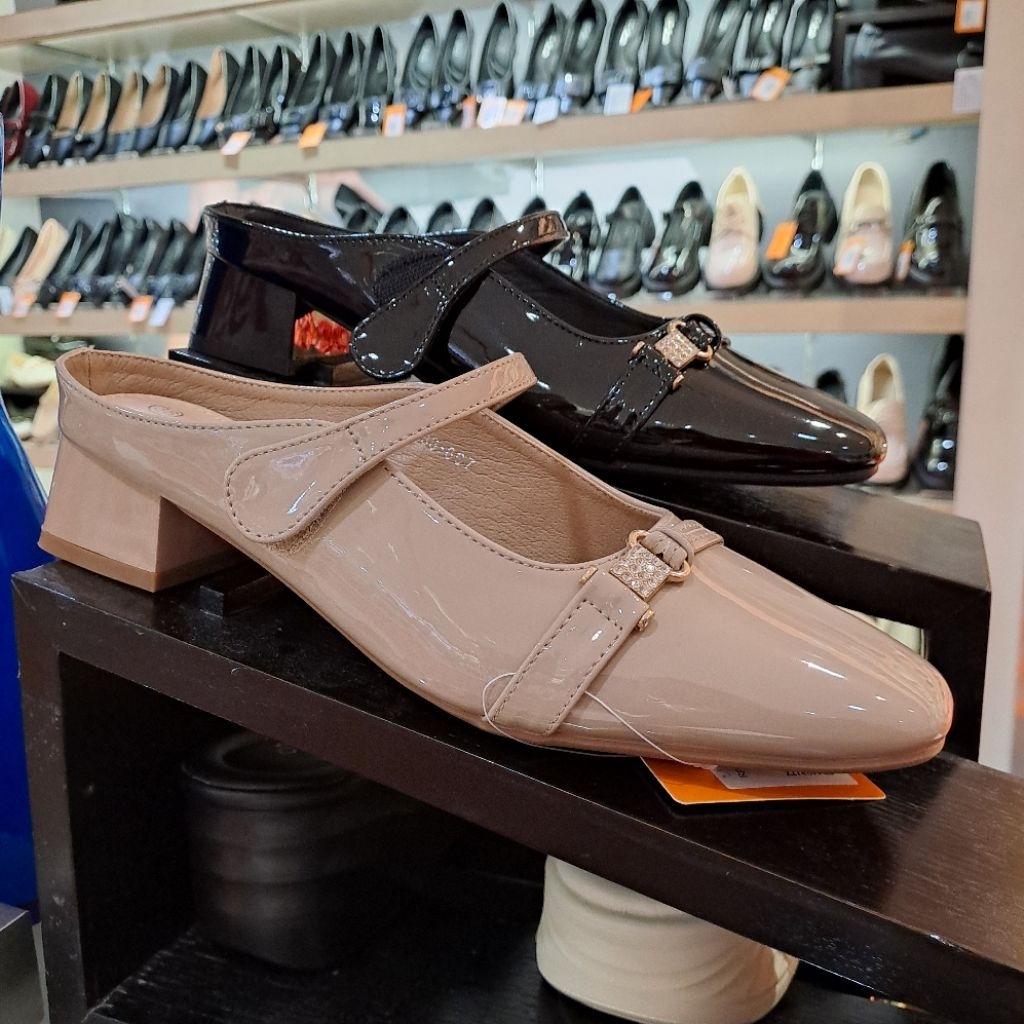 Bustong wanita st.moritz hak 5 cm