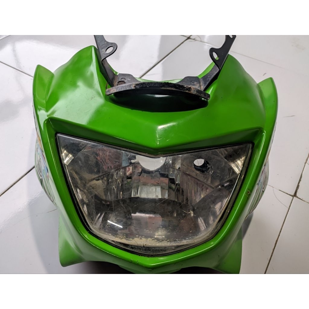 Batok depan set breket Ninja R Original