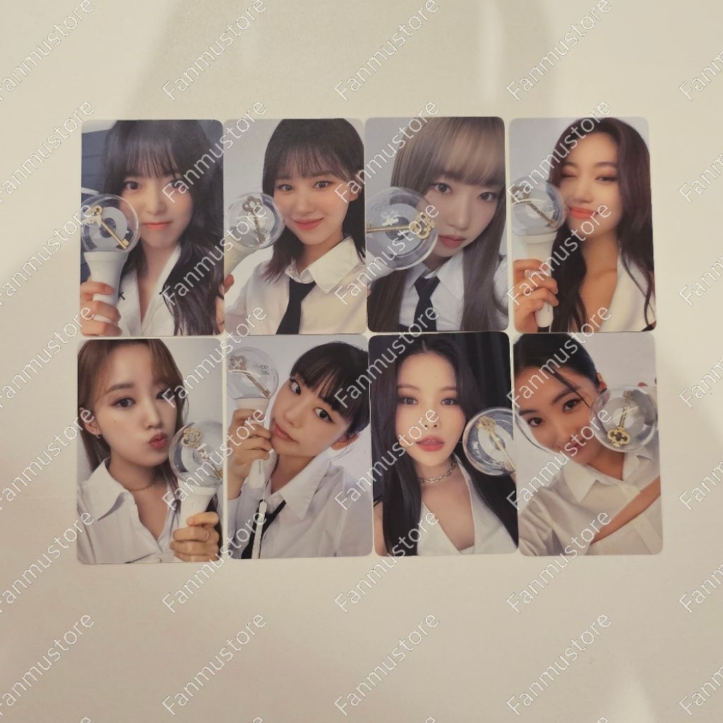 WekiMeki Lightstick Photocard