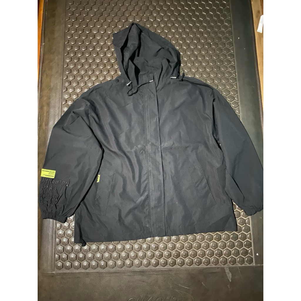 JAKET SUPER LUXURY LOUIS VUITTON HITAM PEKAT MEWAH BRANDED