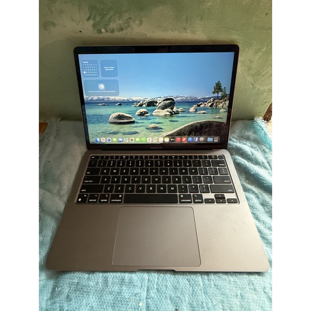 Macbook Air M1 2020 Grey Cc 101 8/256GB 13 Inch ex resmi