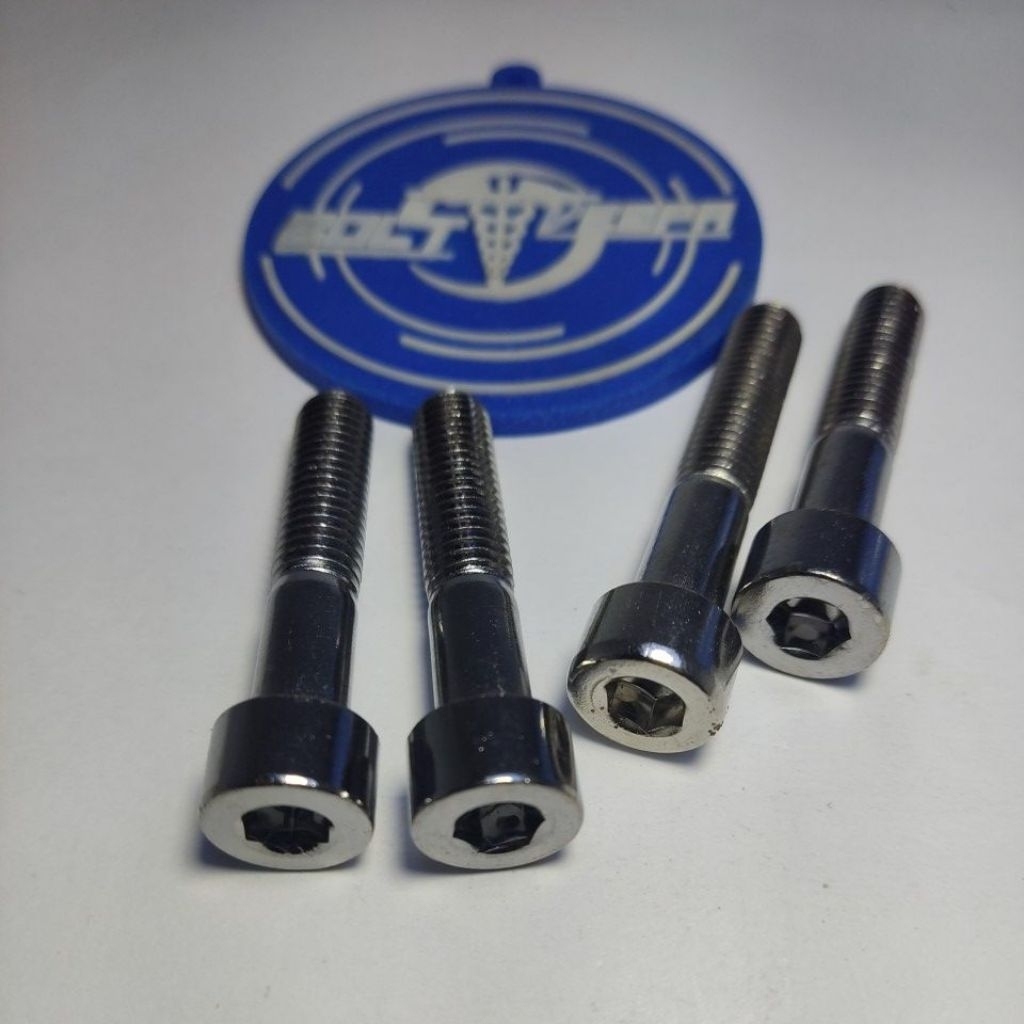 Baut Dudukan ShockBreaker Depan Vespa Matic
