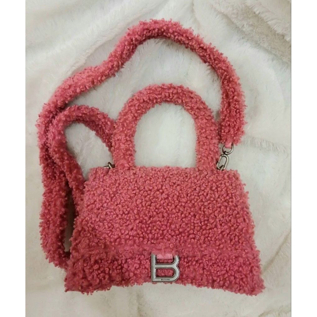 Preloved Second Tas Top Handle Sling Bag Balenciaga* RARE  Hourglass Fluffy Faux Fur Medium Balencon