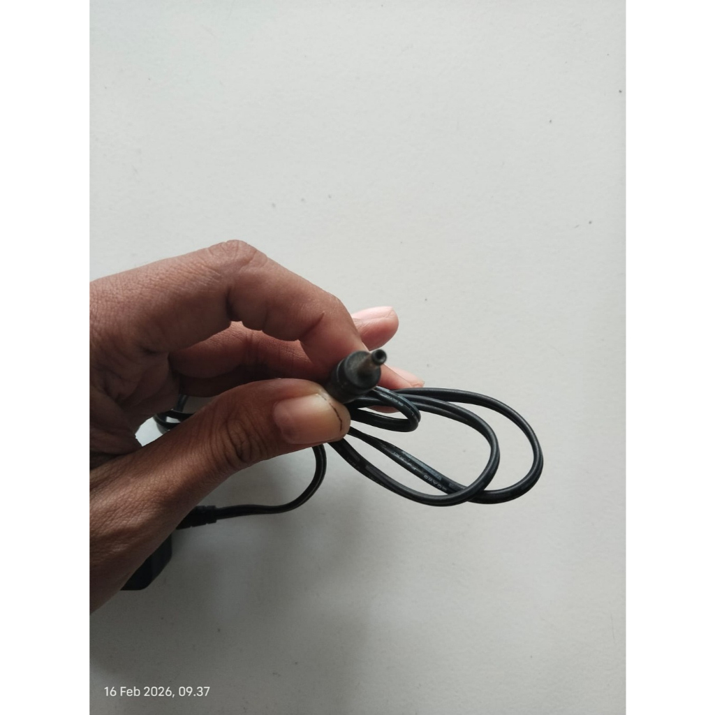 Charger Adaptor Axioo Mybook 11 5V 2.5A-3A Ori Seken