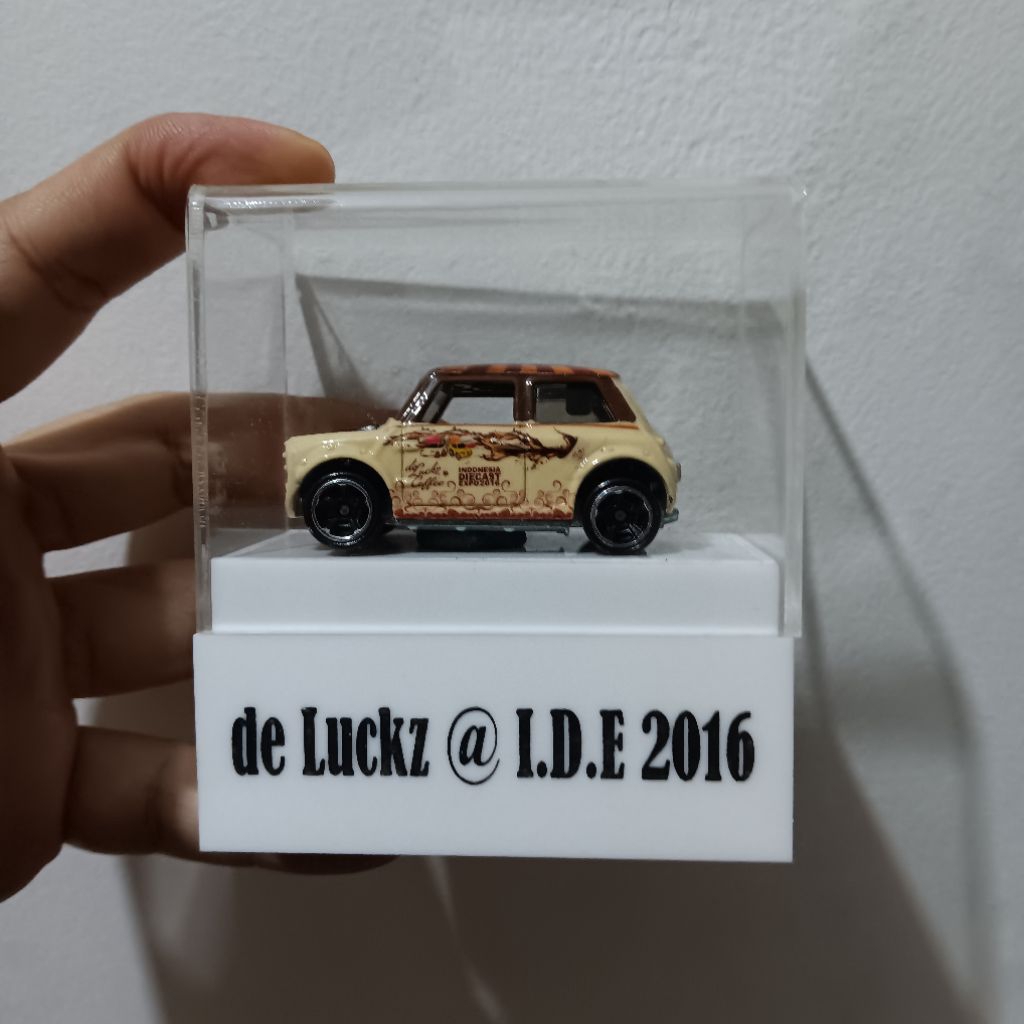HOT WHEELS IDE MORRIS MINI DELUCKZ